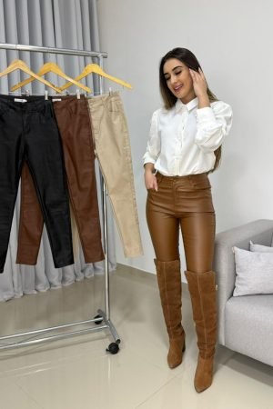 Calça Skinny Resinada Importada com Elastano