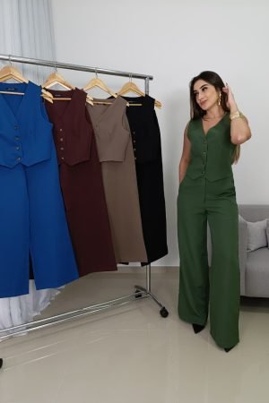 Conjunto Alfaiataria Feminino com Colete e Calça Pantalona